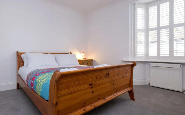 Host Stay Over Arches