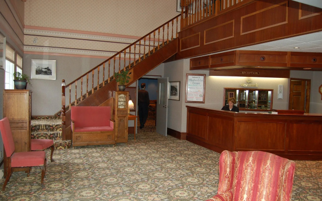 Holland America Dawson City Inn