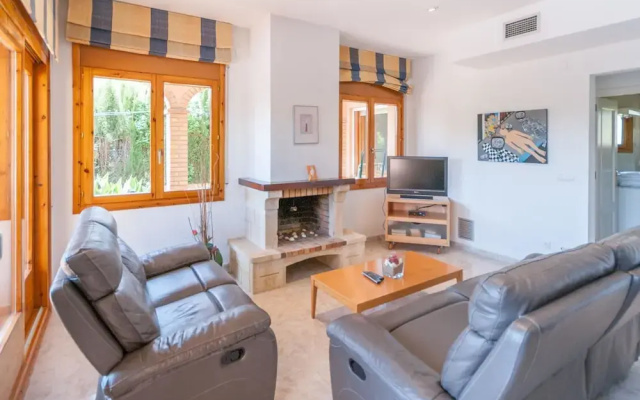 Luxurious Villa St Pere Pescador With Swimming Pool