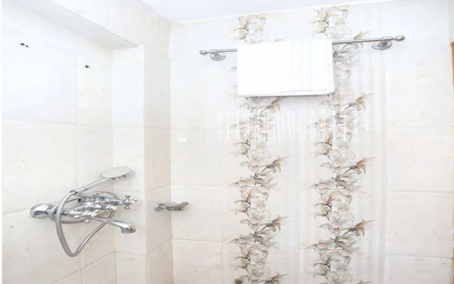 OYO 12796 Home Studios Hill View Solan
