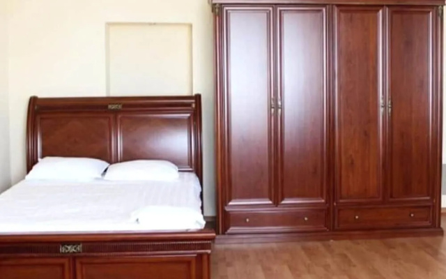 Azat Hotel