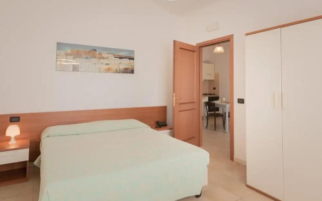Stylish Residence Le Fontane 1 Bedroom Sleeps 3 No0754