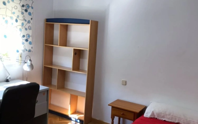 Residencias Universitarias Jose Luis 64