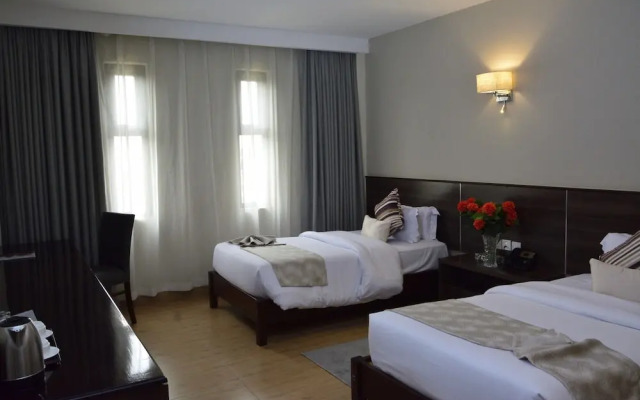Razana Hotel