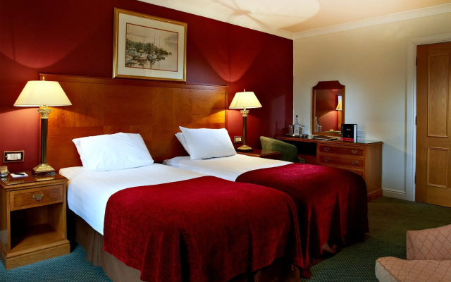 Elmers Court Hotel