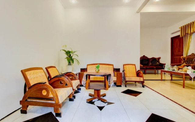Hotel O Mbah Carik Homestay Syari'ah