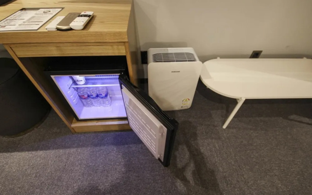 Busan Sasang The Van Hotel