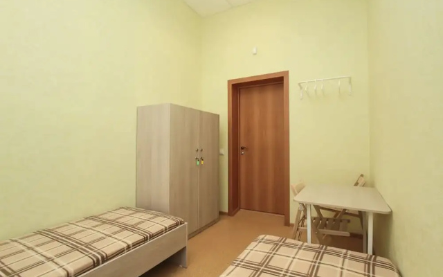 Adres Hostel