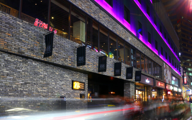 Отель Hotel28 Myeongdong Южная Корея, Сеул - отзывы, цены и фото номеров - забронировать отель Hotel28 Myeongdong онлайн вид на фасад