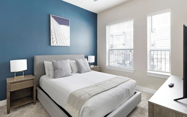 Landing Furnished Apartments - Old East