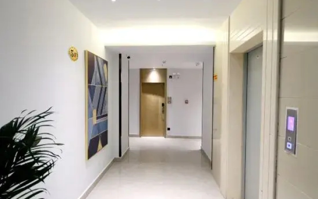 Xilinger Hotel ( Dongxing Hezhou Road)