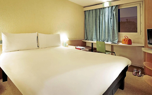 ibis Rouen Centre Champ de Mars
