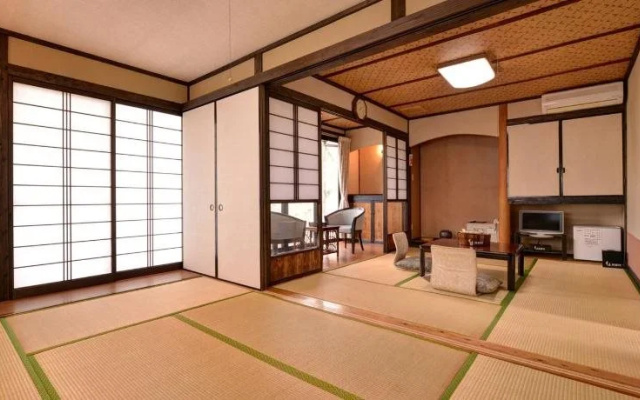 Mizuwake Minshuku Mura