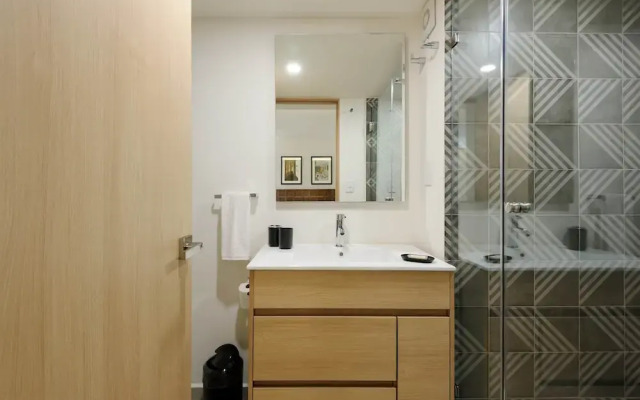 w Lovely Loft w/ Modern Balcony in Colima
