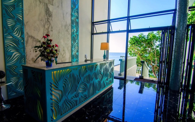 Отель Norn Talay Surin Beach Phuket