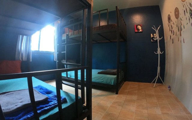 SLEEPYHEADHOSTEL