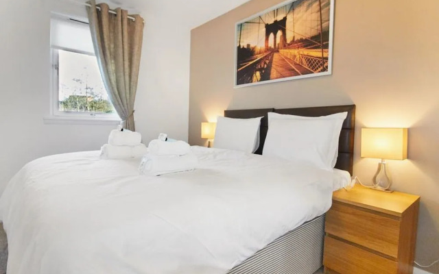 Thistle Apartments - City View Apartment