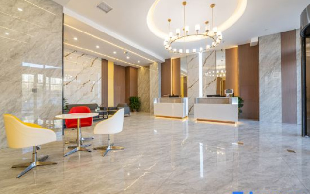 Super 8 Selected Hotel (Kashi Wanda Plaza Shuguang International Branch)