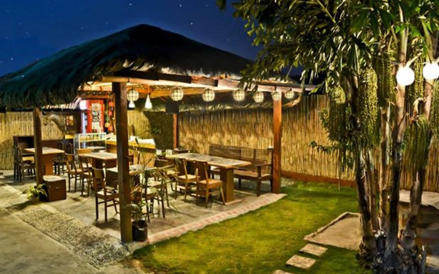 AA Travellers Pad Hotel