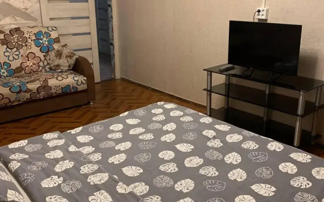 Счастливая матрешка на улице Дежнёвцев 5