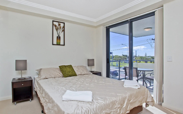 Aqualine Apartments