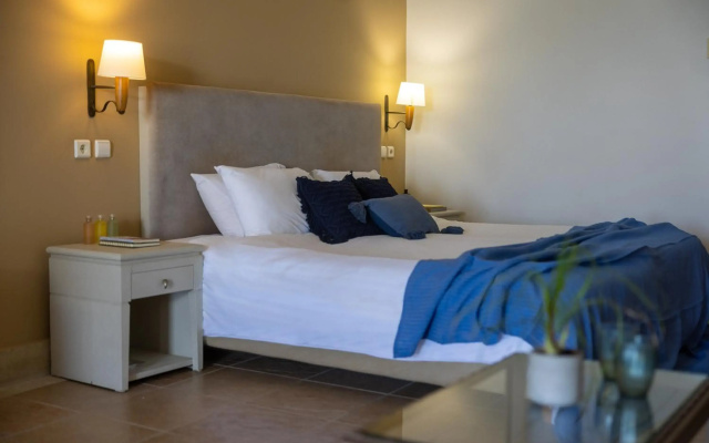 Giannoulis – Grand Bay Beach Resort - Adults Only
