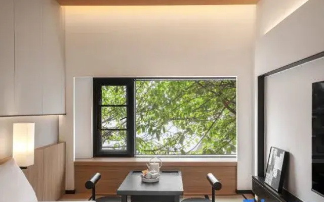 Hills Designer Hotel