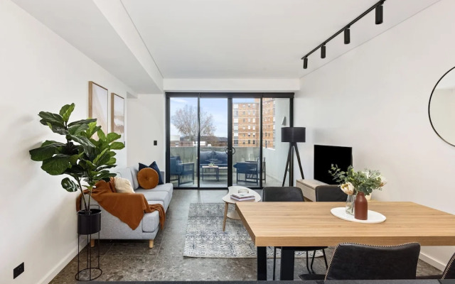 Cinema Suites Apartments by Urban Rest