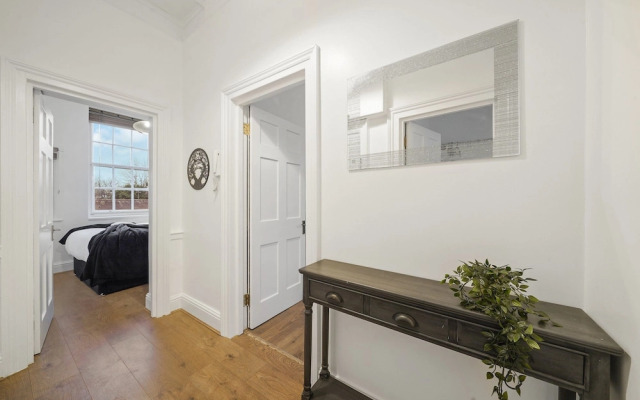 Modern 2 Bed Apartment in Greenwich
