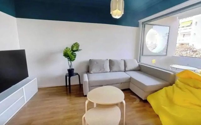 Private Room in Shared Apartment - Villeurbanne