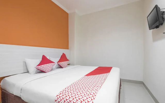 OYO 492 Alden Hotel