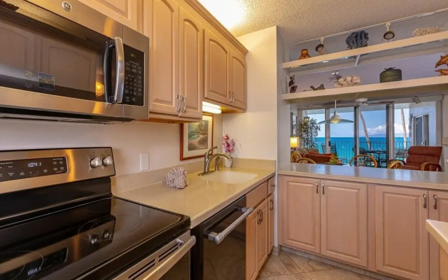 Royal Mauian 216 2 Bedroom Condo