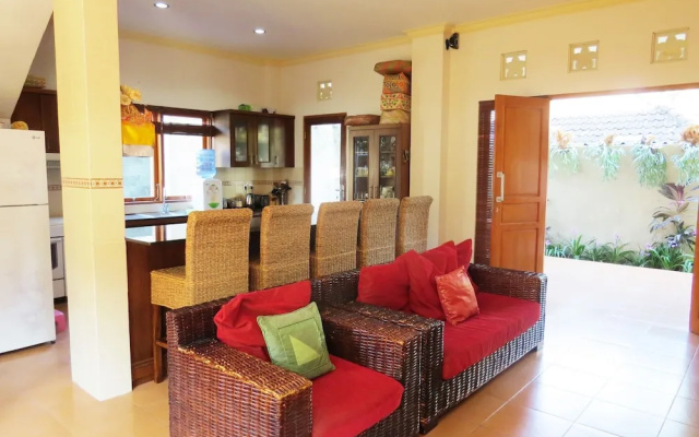Sama's Cottages and Villas