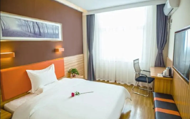 7Days Premium Luoyang Yichuan Dukang Avenue Branch
