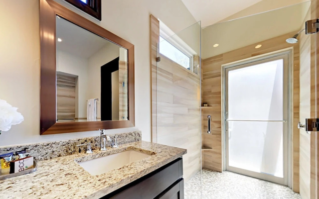 The Reserve at Lake Travis Cabin #4