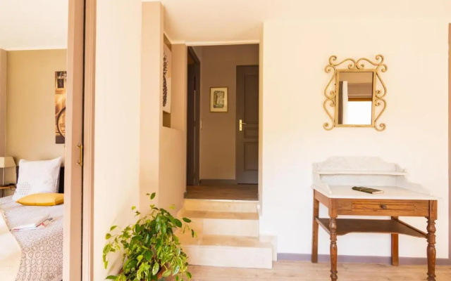 Appartement de charme, spacieux, Moustiers #5