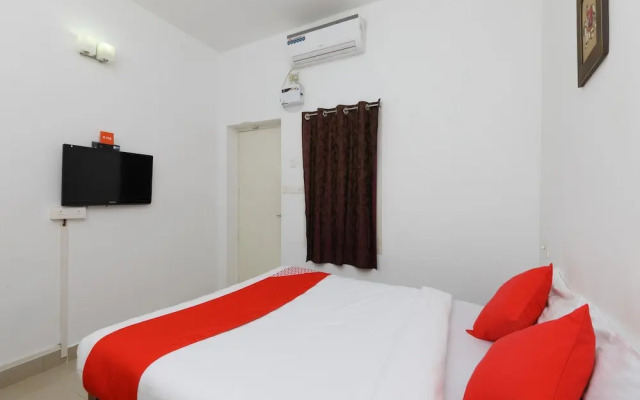 OYO 14440 Home Comfort 1BHK Near Auroville Beach
