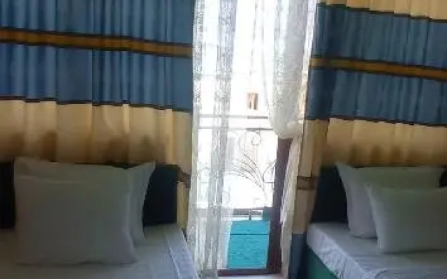 Hotel Guest House GOLDEN DEGREZ
