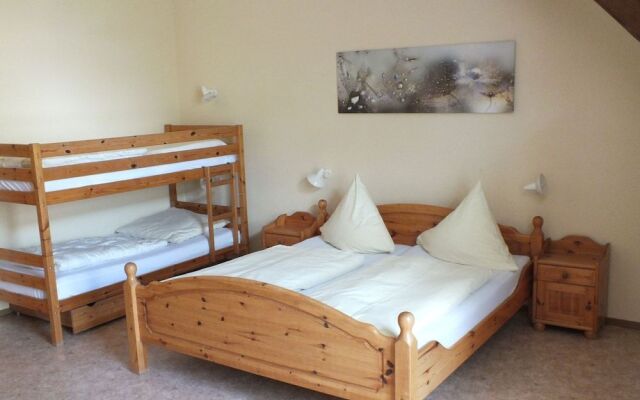 Appartements & Reitschule Fuchsenhof