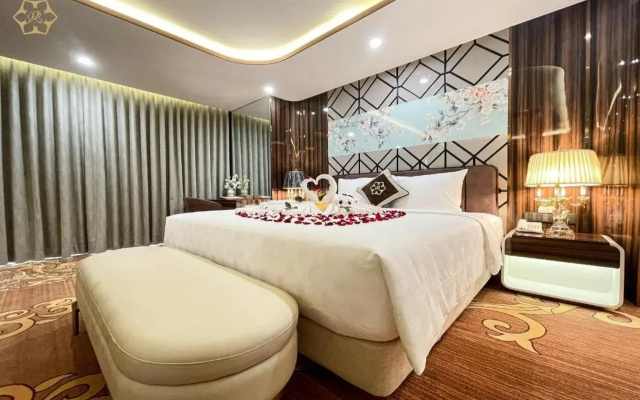 Cua Dong Luxury Hotel