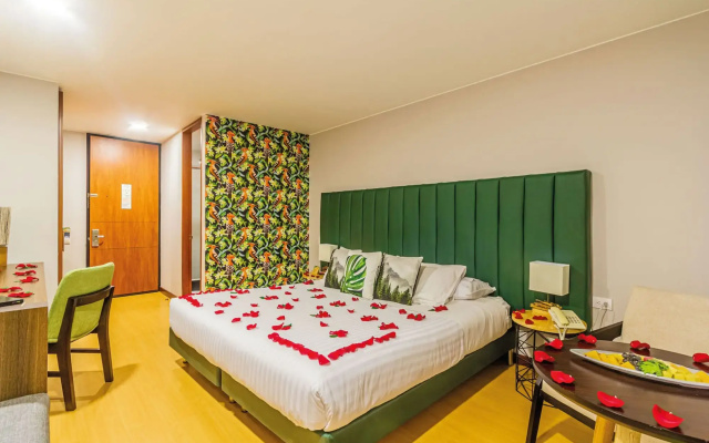 Hotel Factory Inn