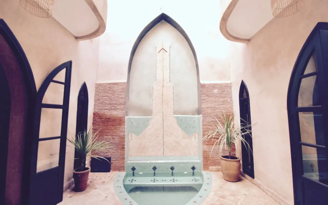 Riad Agnes & Zohra