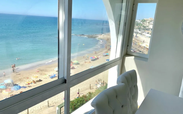 Apartment Aguamarina On The Beach Front