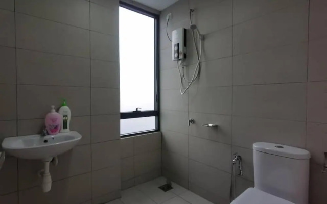 Woodsbury Suite by Homez Suite