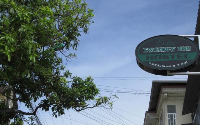 Dalat Friendly Fun Hostel Далат вид на фасад