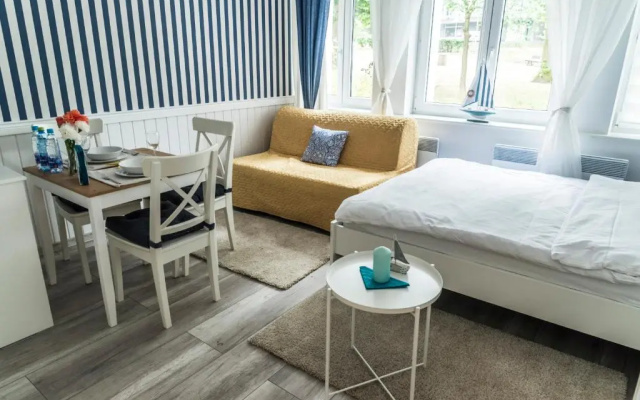 Marina House Apartments