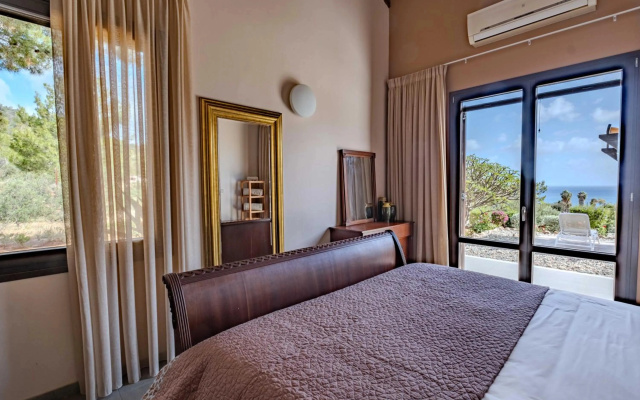 Pine and Olive Seahouse