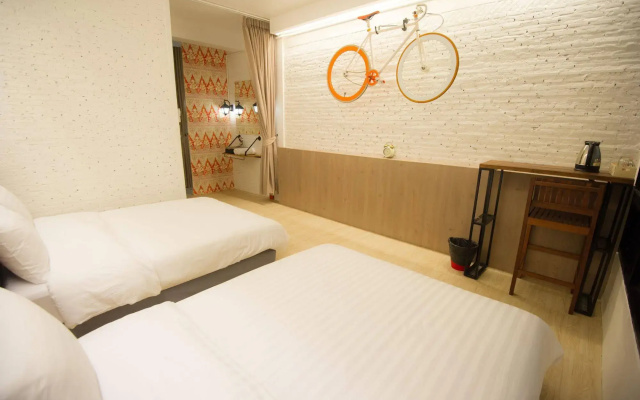 Glur Bangkok