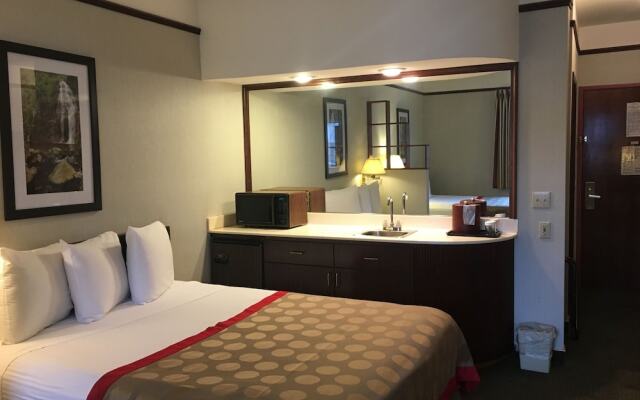 Ramada by Wyndham Portland Airport