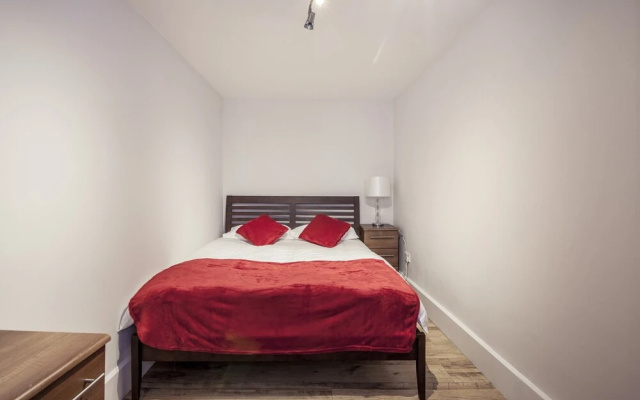 Bright Mornington Avenue Apartment II- KDW02